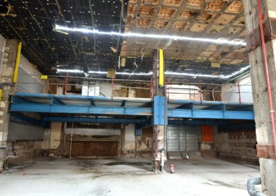 Nueva entreplanta y recrecido forjado. Madrid