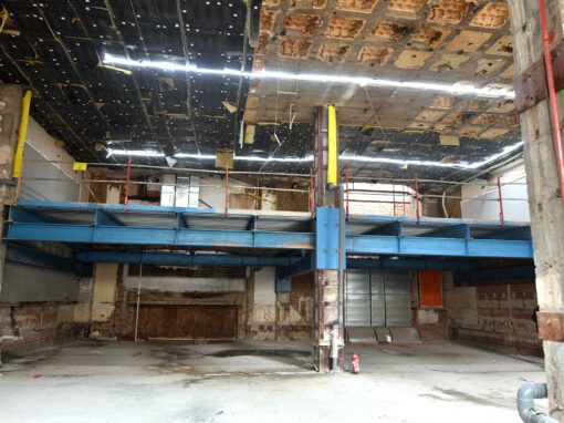 Nueva entreplanta y recrecido forjado. Madrid